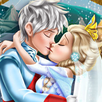 Elsa Wedding Kiss